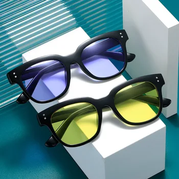 2022 Yeni Retro moda güneş gözlükleri Kadınlar Marka Tasarımcısı Vintage Küçük Çerçeve güneş gözlüğü Bayanlar Klasik Gözlük UV400 Gözlük