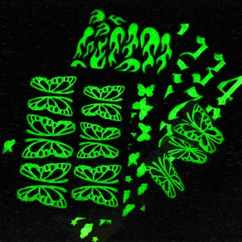 6 Sayfalık Glow Karanlık Nail Art Sticker Çıkartması Canlı 3D Kelebek Tasarım Aydınlık Süslemeleri Tırnak Çıkartmaları TNL2354345-23536 2