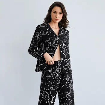 Grafik Baskı Pijama Takımı