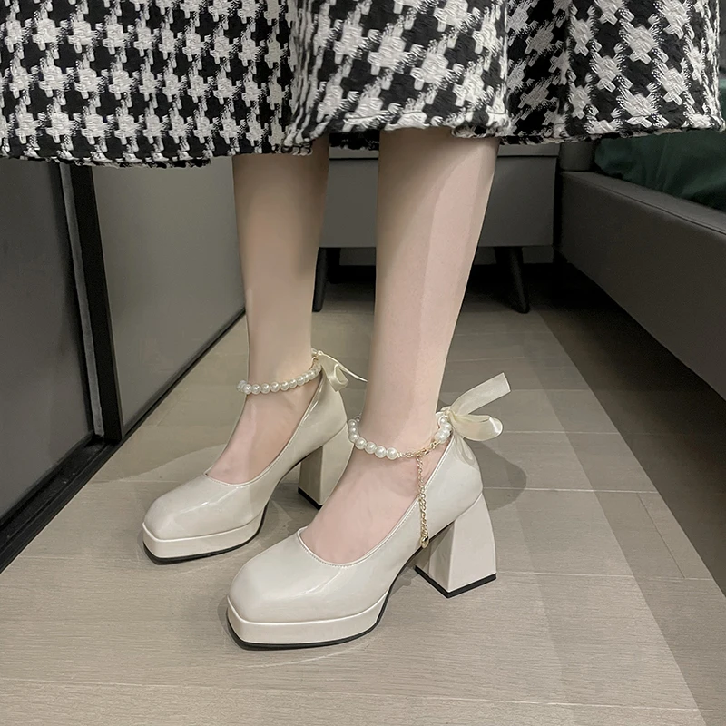 Kadınlar için ayakkabı 2022 Yaz Yeni Moda Boncuklu papyon Yüksek Topuklu kadın Tüm Maç Burnu açık Sandalet Mary Jane Tıknaz Topuklu 0