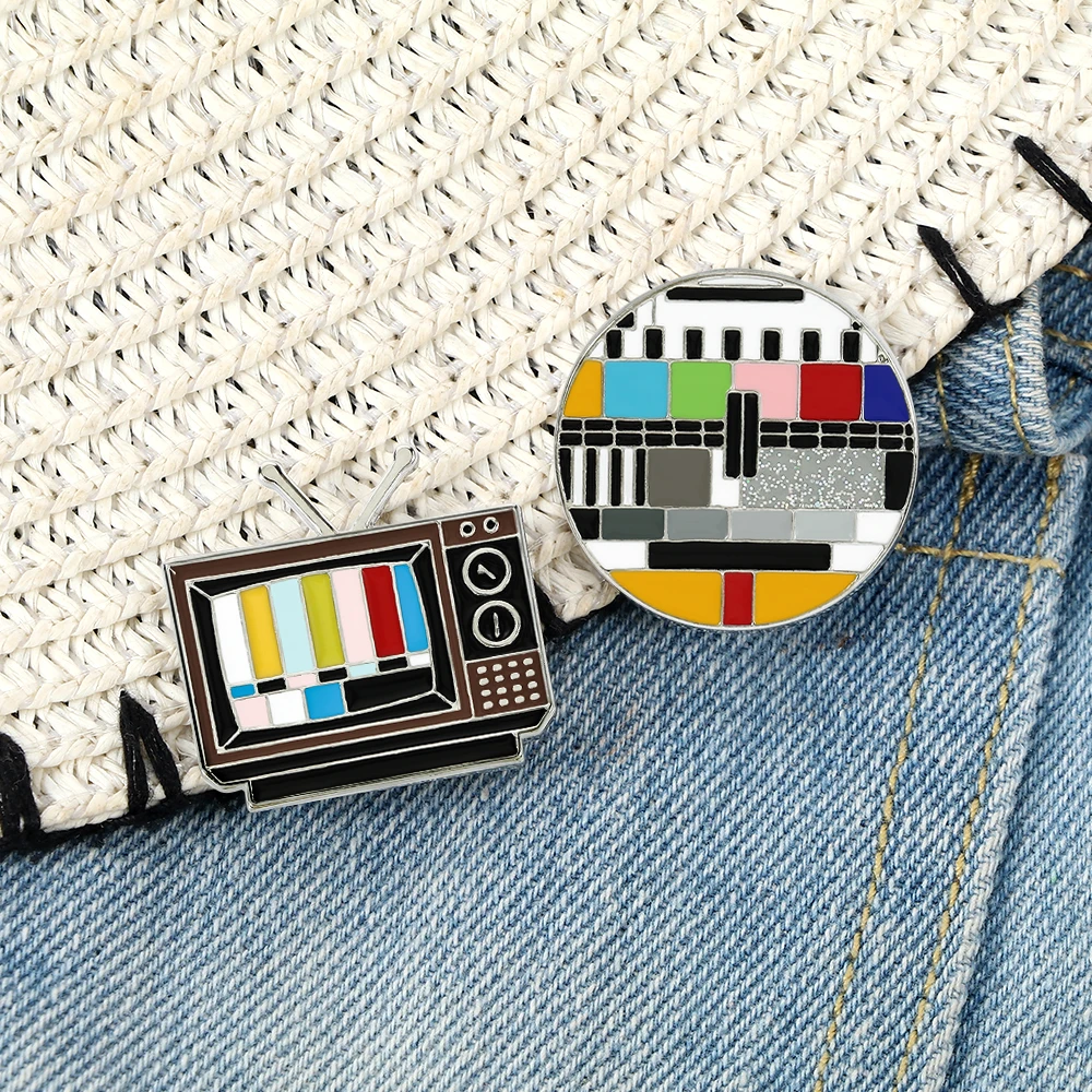 Eski TV Emaye Pimleri Hiçbir Sinyal Retro Renkli Ekran Televizyon Broş Ceketler Yaka Pin Yaratıcı Nostalji Rozeti moda takı